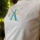 CK CAMISETA MONOLOGO TEE LILA - Miniatura 3