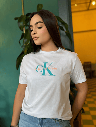 CK CAMISETA MONOLOGO TEE LILA