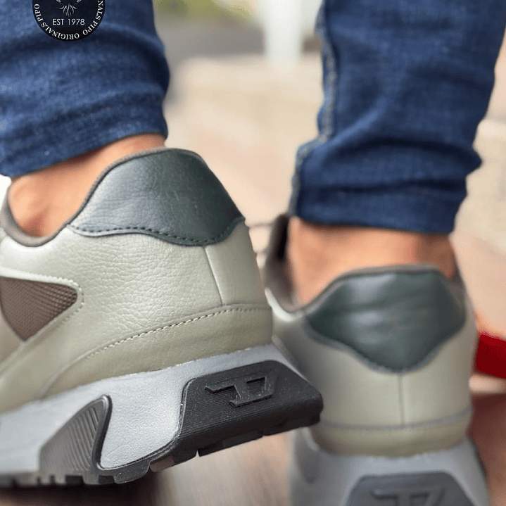 DIESEL S-TAME-RUNNING  2