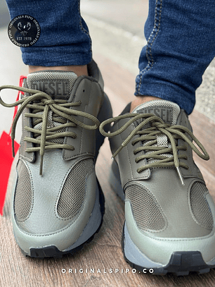 DIESEL S-TAME-RUNNING 