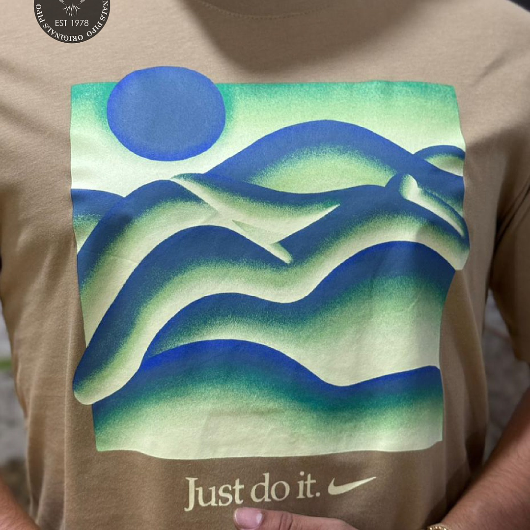 CAMISETA NIKE PARACHUTE 2