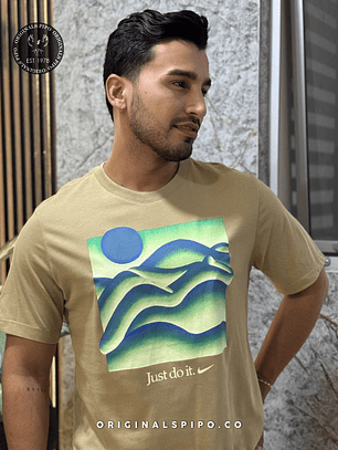 CAMISETA NIKE PARACHUTE