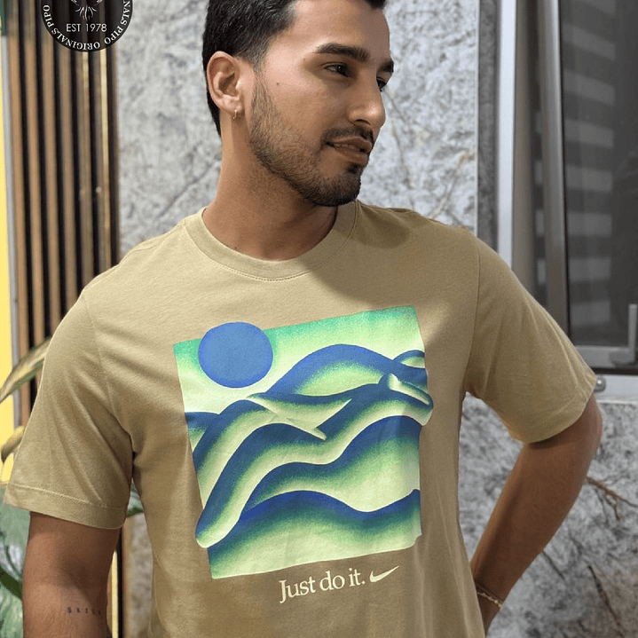 CAMISETA NIKE PARACHUTE 1