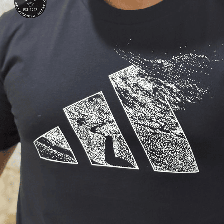 CAMISETA ADIDAS CITY ESCAPE  2