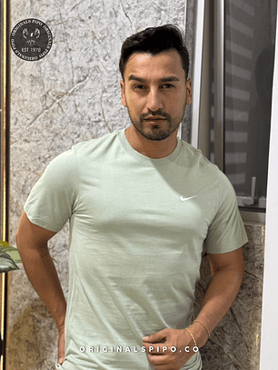 CAMISETA NIKE BASIC GREEN