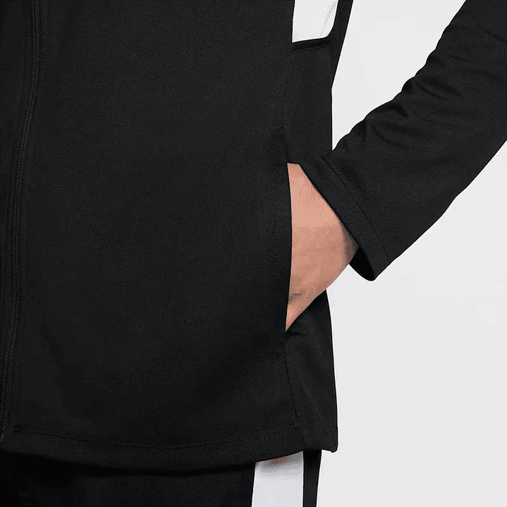 CONJUNTO NIKE DRI-FIT BLACK 6