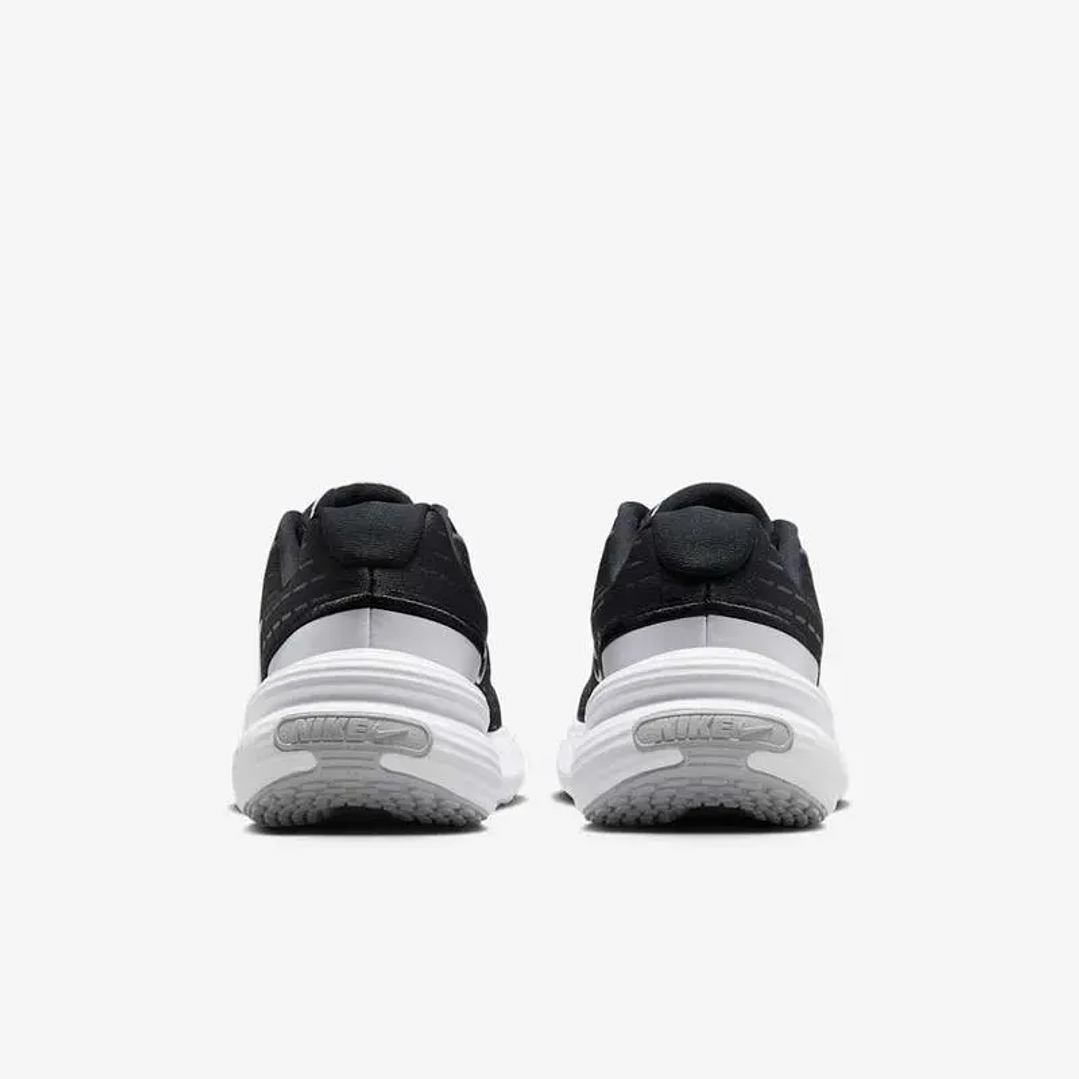 NIKE UPLIFT SC NEGRO  4