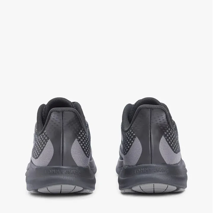TH RUNNER KNITTED BLACK 2
