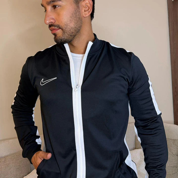 CHAQUETA NIKE DF ACD23 1