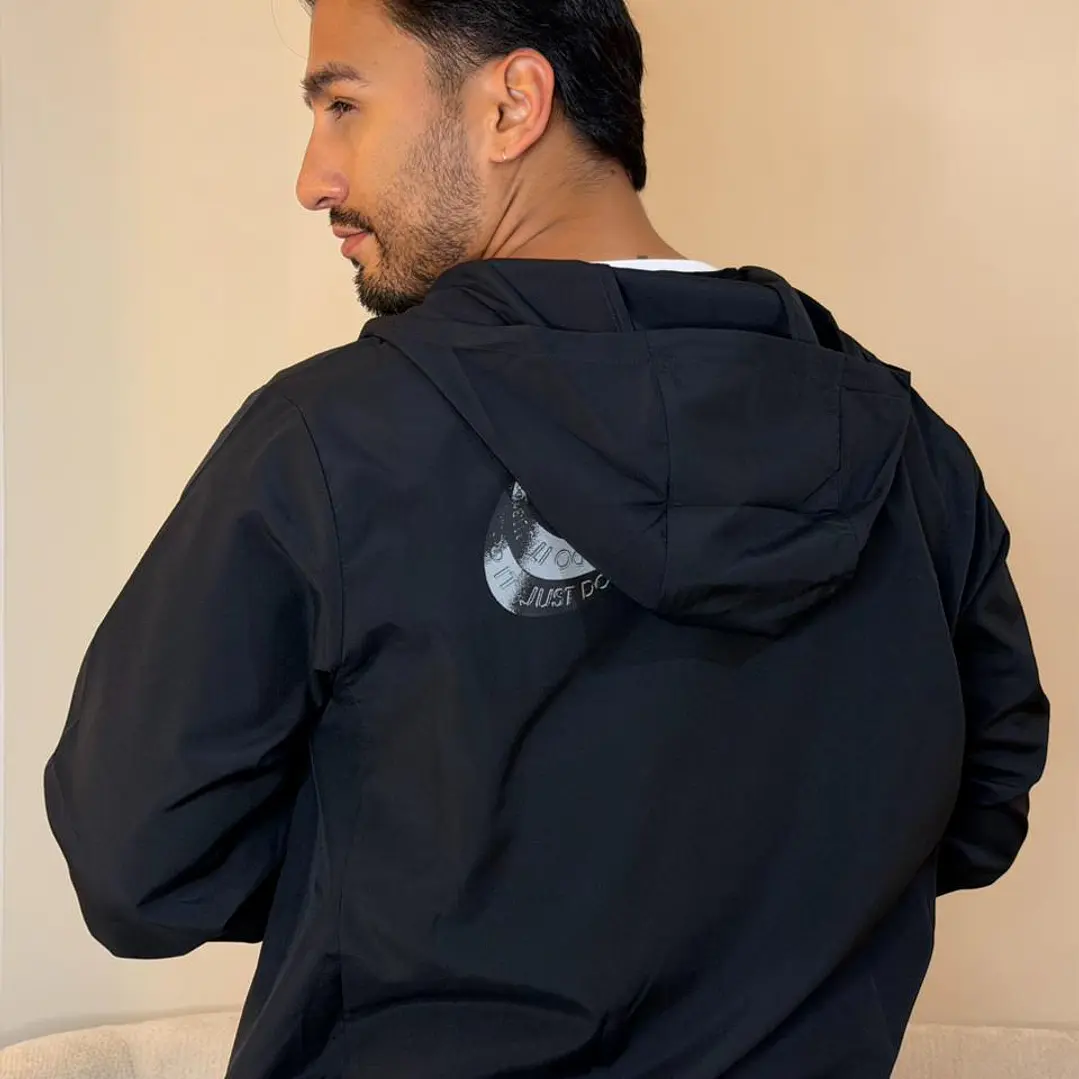 CHAQUETA NIKE DEPORTIVA FORM 2