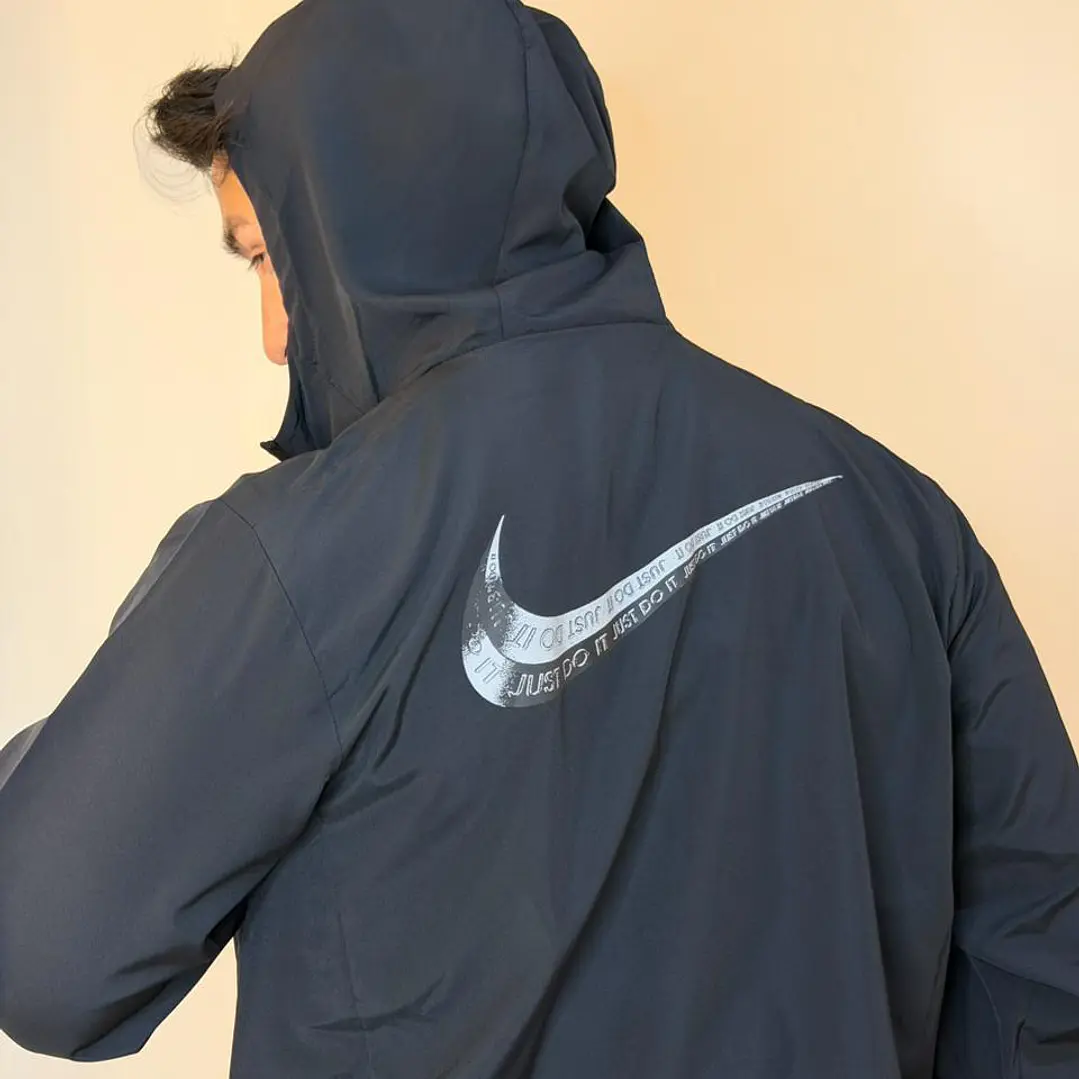 CHAQUETA NIKE DEPORTIVA FORM 3