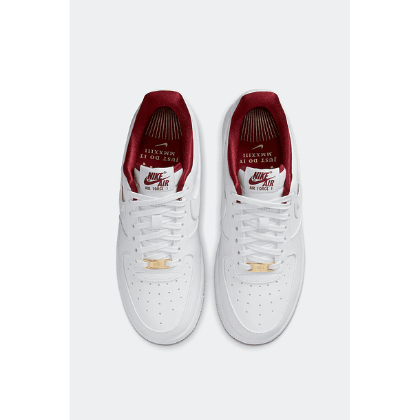 NIKE AIR FORCE 1 '07 SE SWOOSH POCKET - MUJER 4