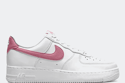 NIKE AIR FORCE 1 LOW '07 ESS DESERT BERRY- MUJER