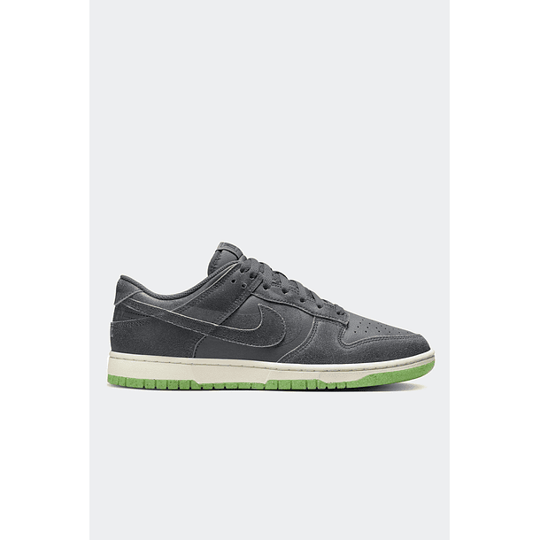 NIKE DUNK LOW SHADOW IRON GREY HALLOWEEN 1