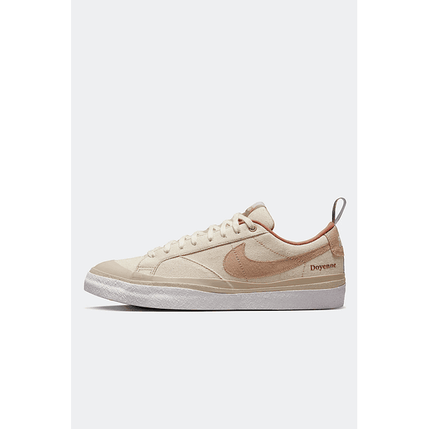 NIKE SB BLAZER LOW 8