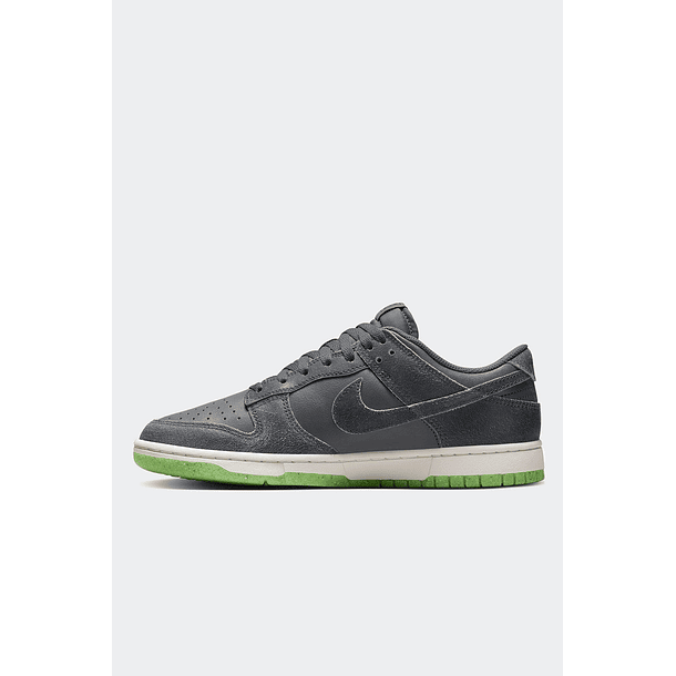 NIKE DUNK LOW SHADOW IRON GREY HALLOWEEN 4