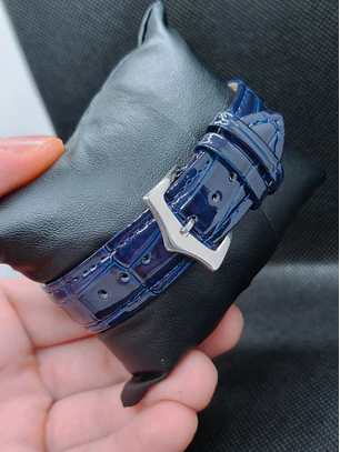 Relógio Quartz Masculino em Aço Inóxidável e Couro- Ouro Azul