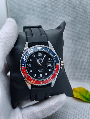 Relógio Quartz Masculino em Aço Inóxidável e Silicone. 
