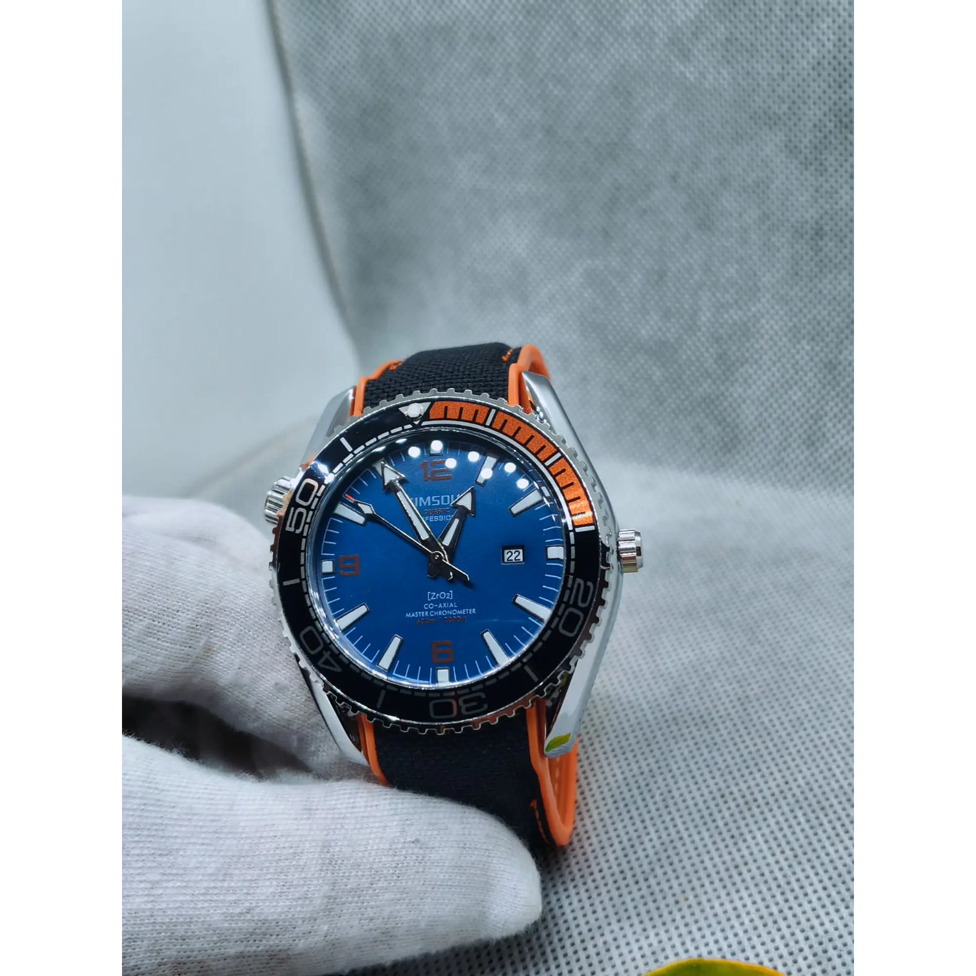 Relógio Quartz Masculino em Aço Inóxidável 316L e Silicone Reforçado.  11