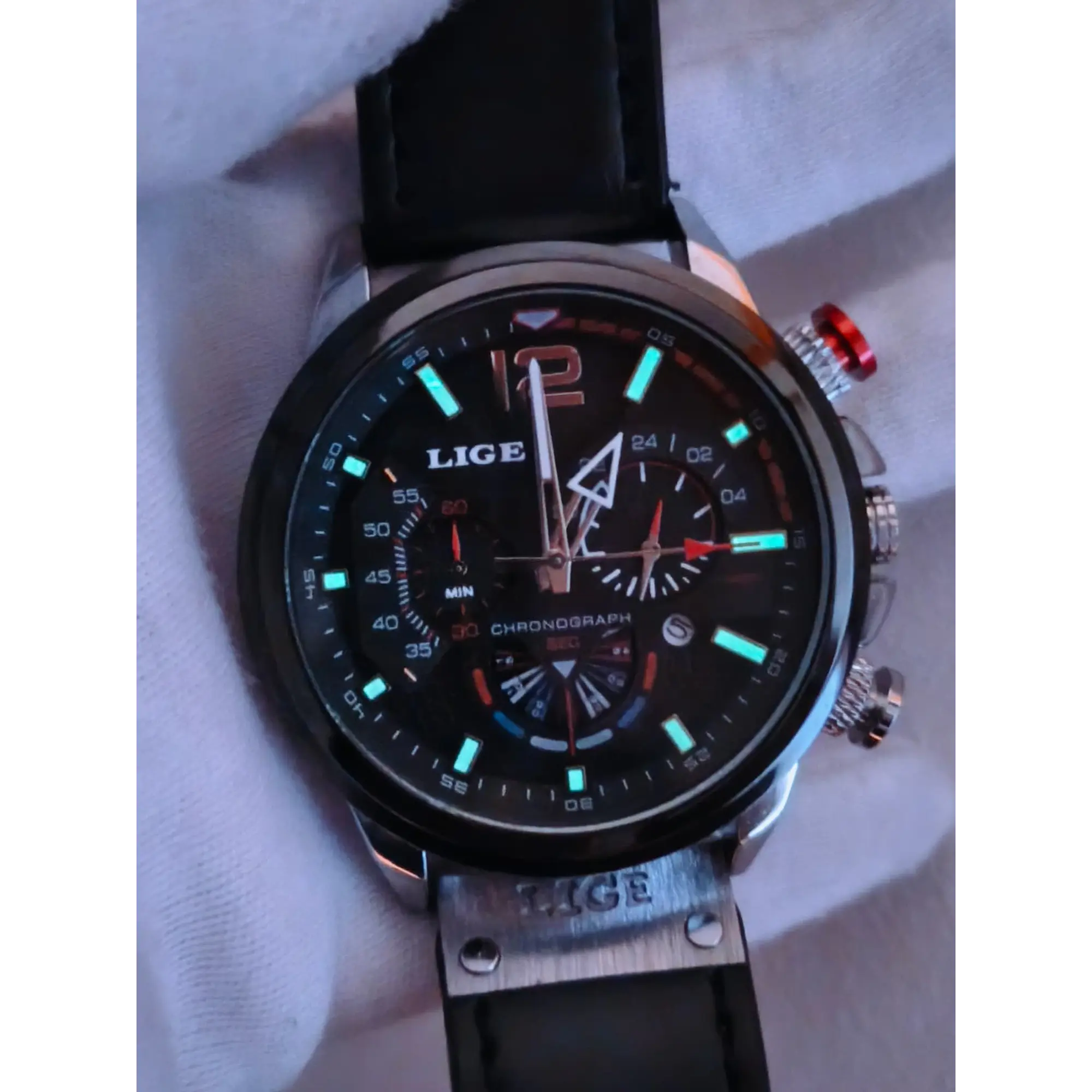 Men's Quartz Watch in Stainless Steel and Leather - Vintage Motard 11