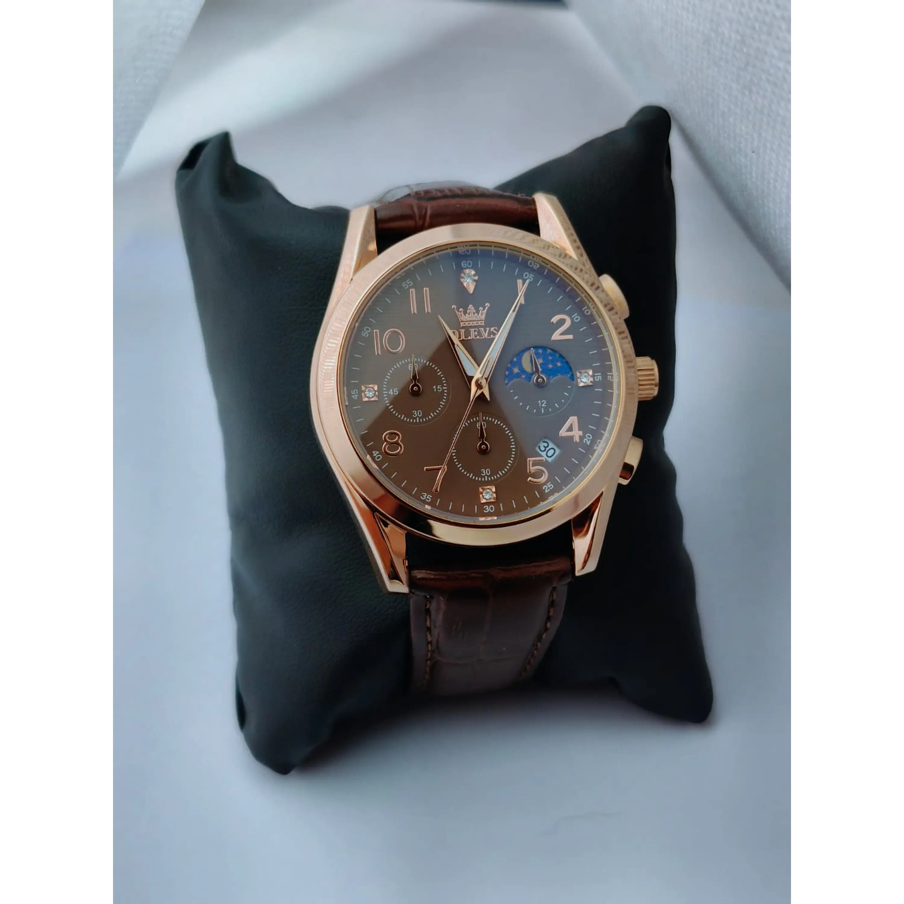 Montre chronographe vintage Brown Inspector par OLEVS 4