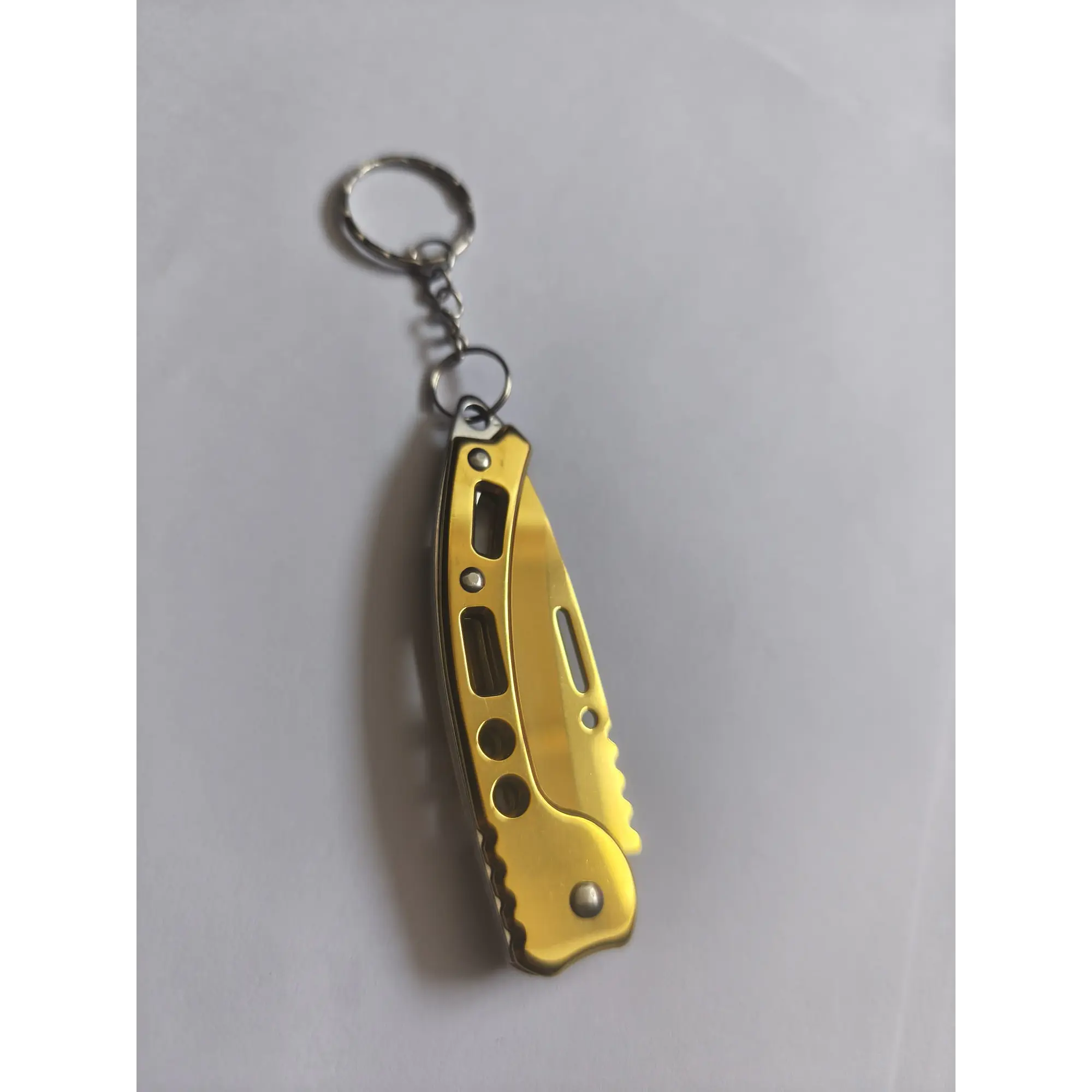 Couteau de poche LEAF plaqué or, tranchant, avec porte-clés - 13 cm, en acier. 5