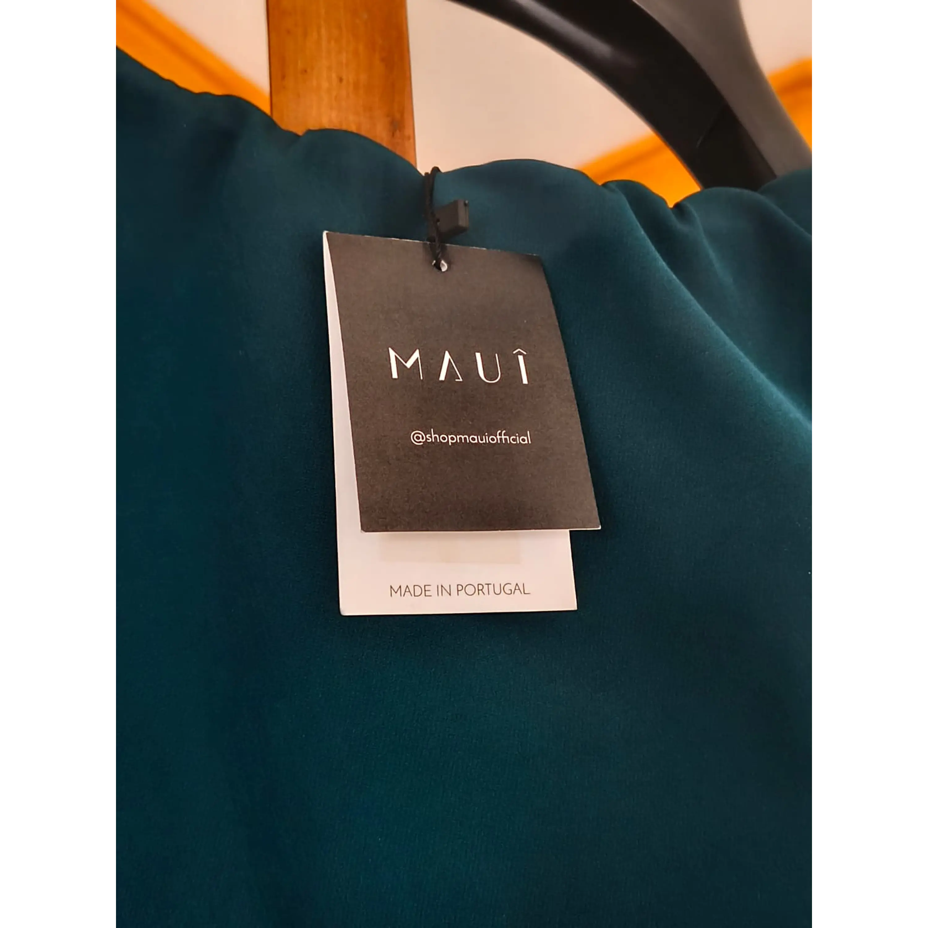 Vestido de Gala - Elegância em Verde-Petróleo - MAUÎ Original 3