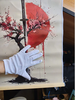 Quadro Em Tela Canvas Estilo Japonês – Katana e Flor de Cerejeira com Suporte de Madeira