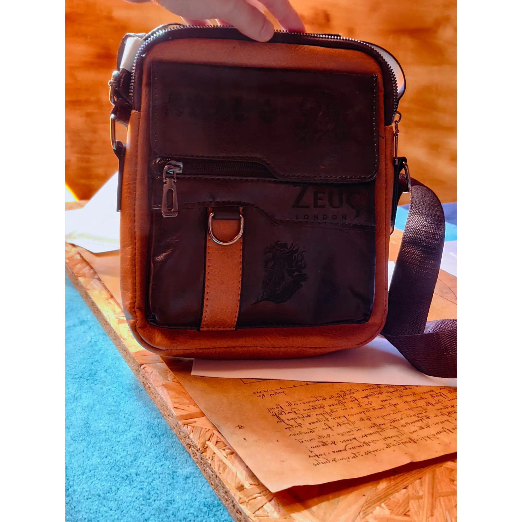 Sac bandoulière pour homme ZEUS London – Similicuir marron 9