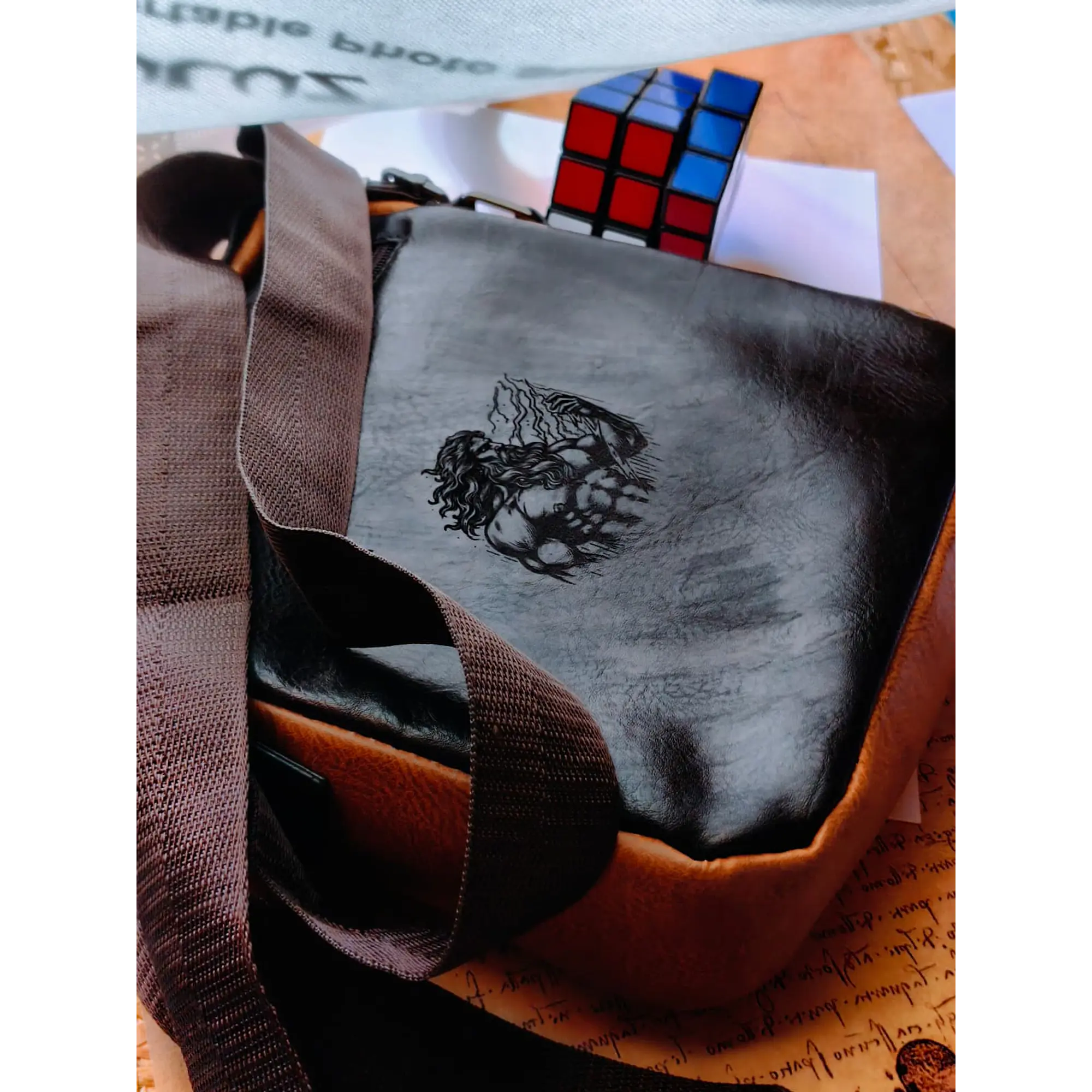 Sac bandoulière pour homme ZEUS London – Similicuir marron 5