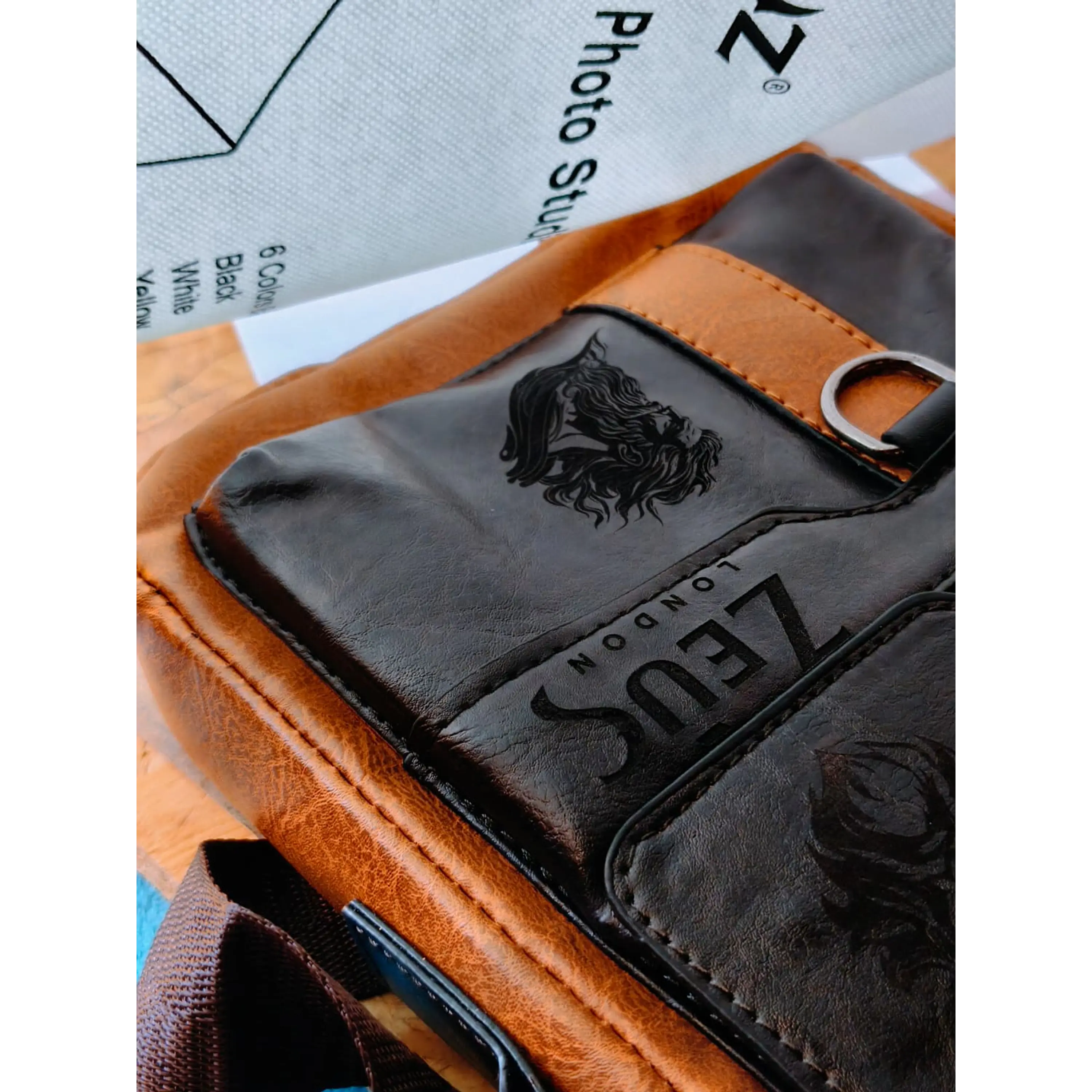 Sac bandoulière pour homme ZEUS London – Similicuir marron 4
