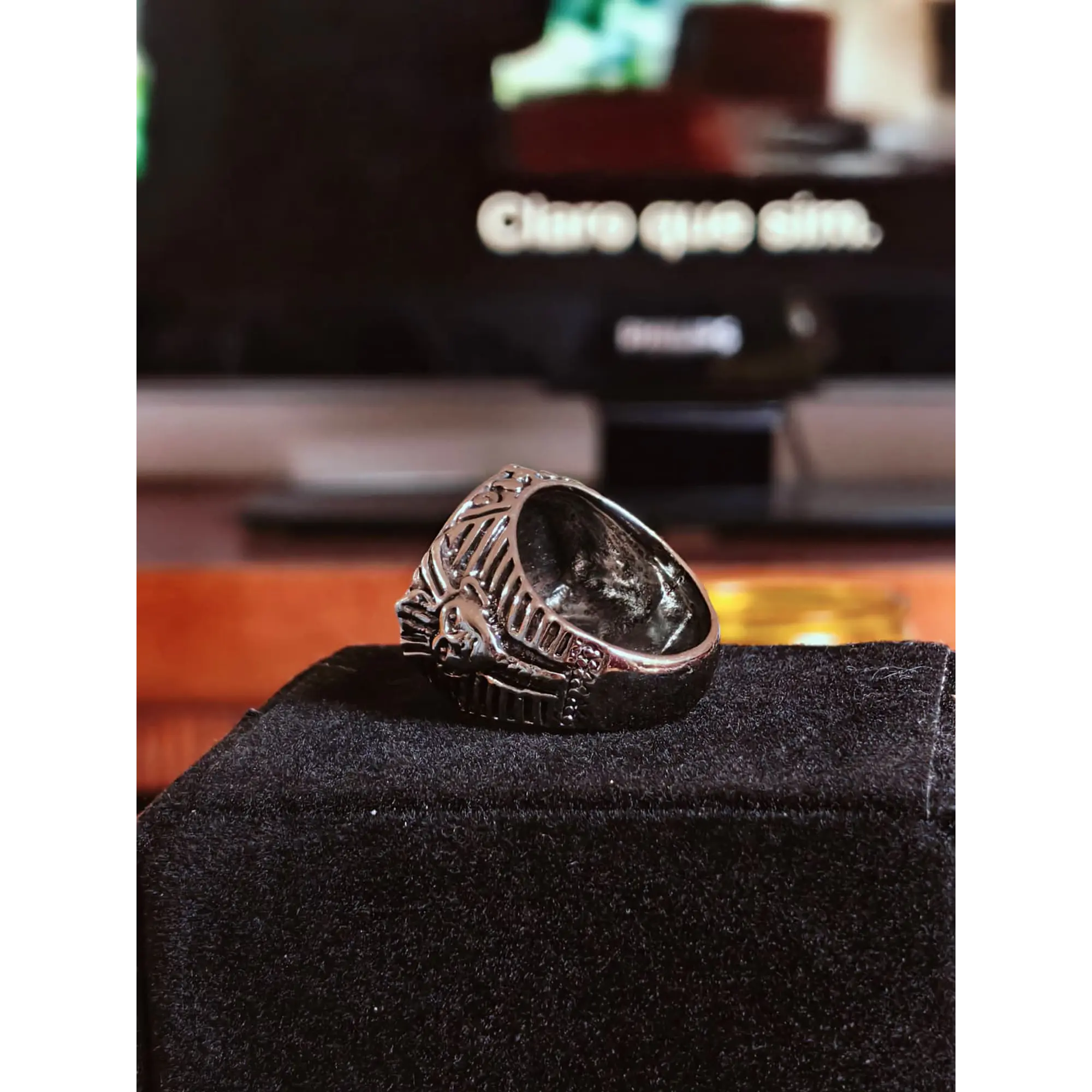 Bague flèche égyptienne vintage – Détail de pharaon et de pièce mythologique (argent vieilli) 5