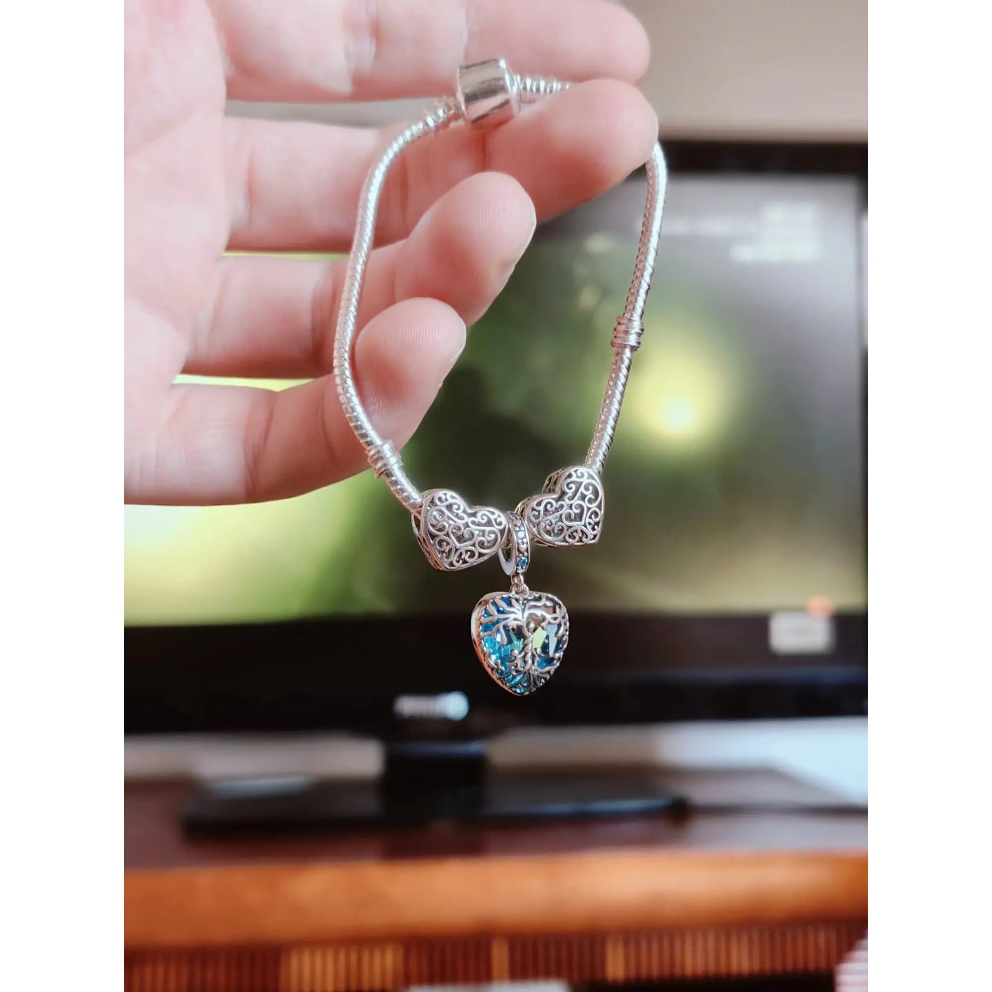 Pulseira de Prata com Charms Coração e Pendente Cristal Azul 9