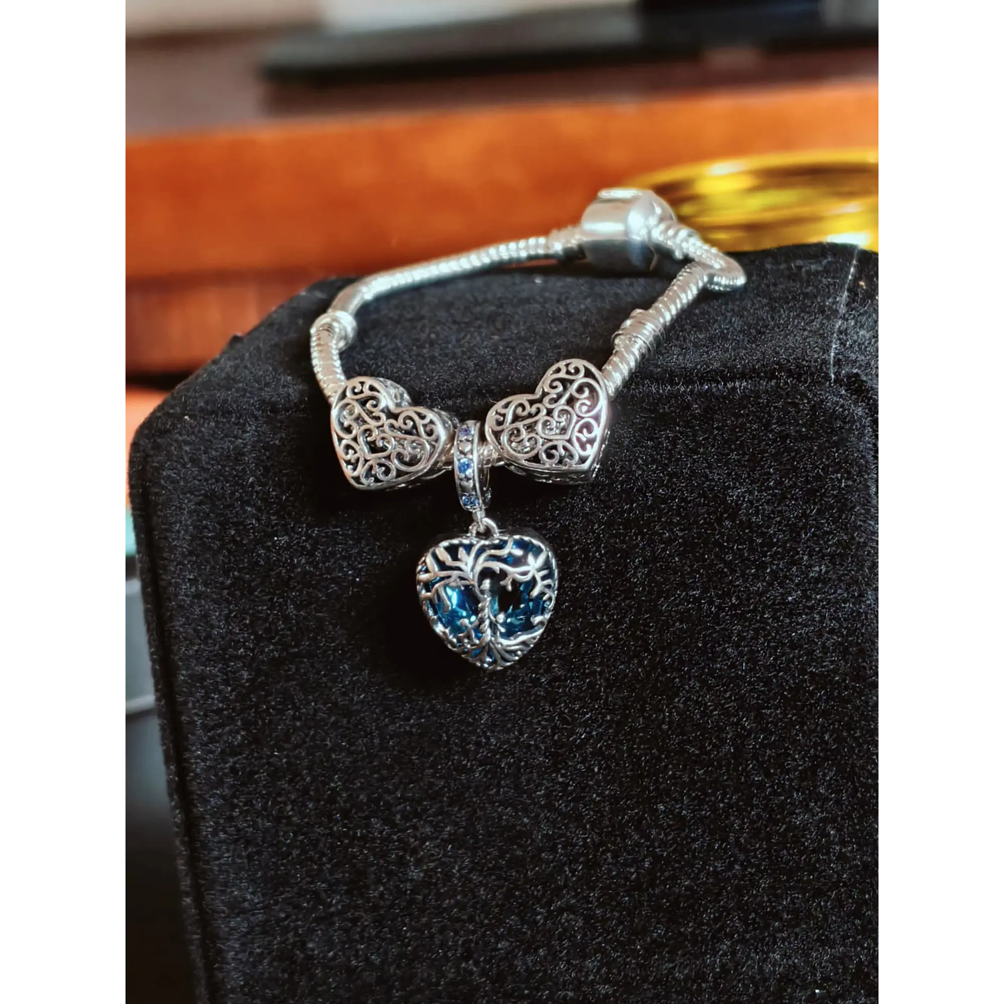 Pulseira de Prata com Charms Coração e Pendente Cristal Azul 4