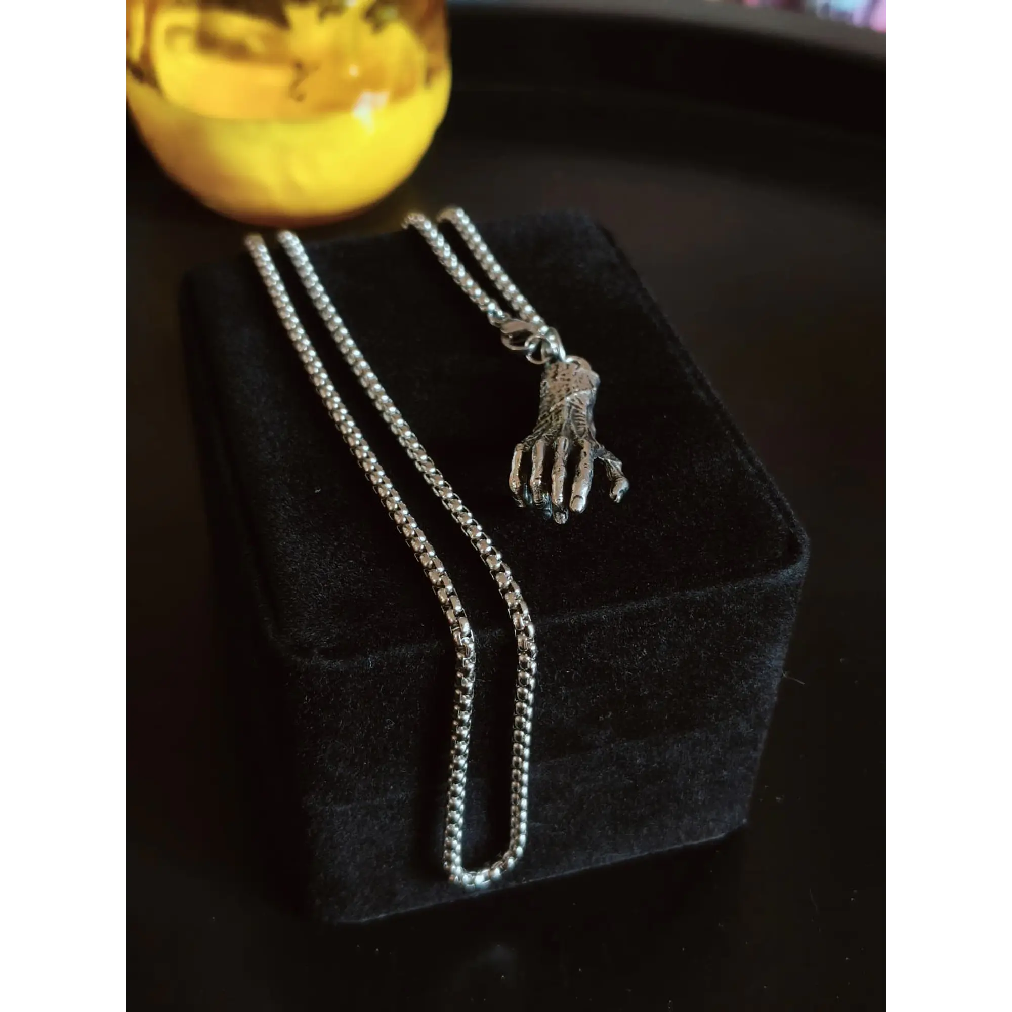 Collier avec pendentif main gothique/zombie en argent – ​​Cordon style punk/alternatif 7