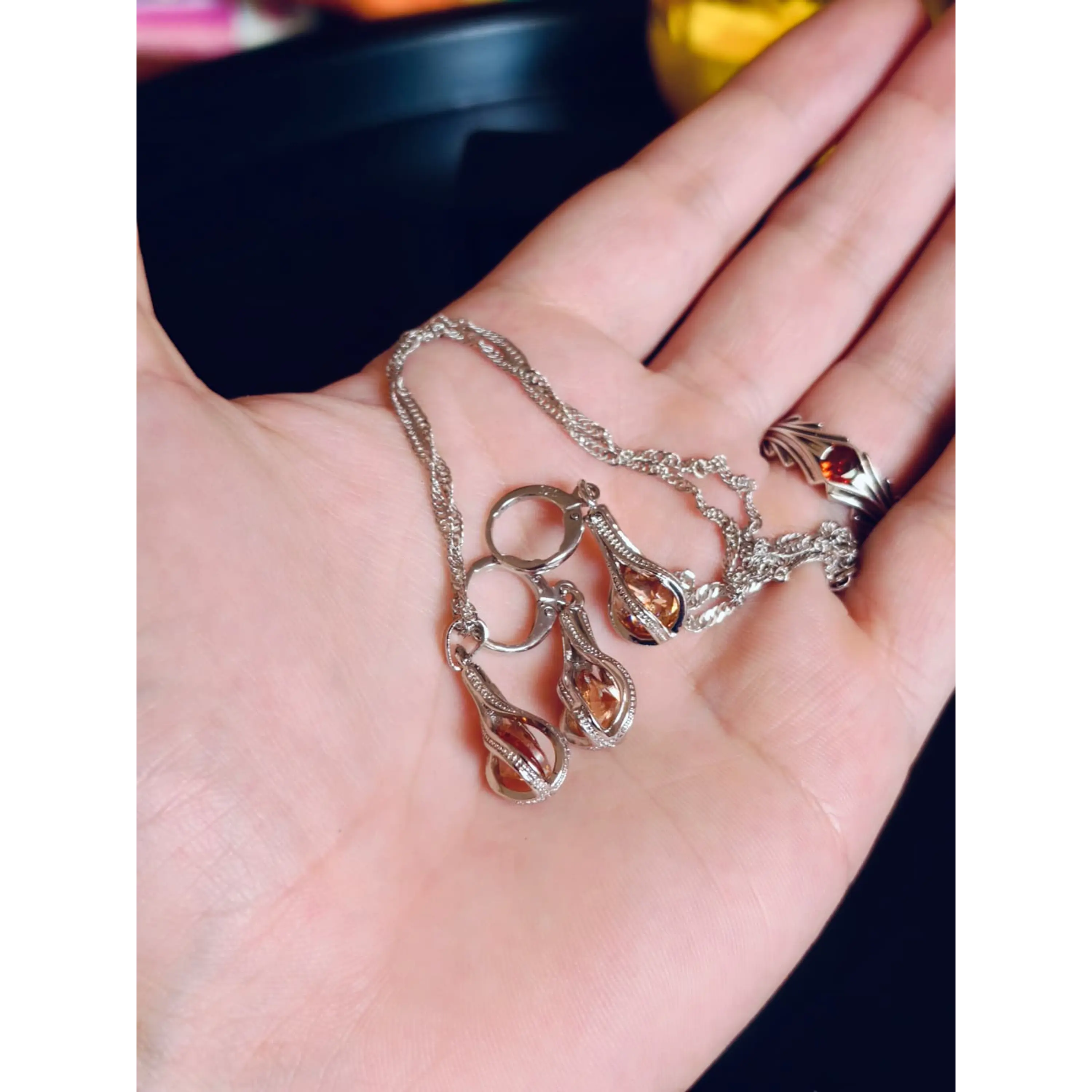 Ensemble de bijoux en argent : collier et boucles d'oreilles avec gouttes de cristal ambré 6