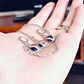 Ensemble de bijoux en argent – ​​Collier et boucles d'oreilles avec cristal de saphir bleu (Boîte avec lumière LED incluse) - vignette 2