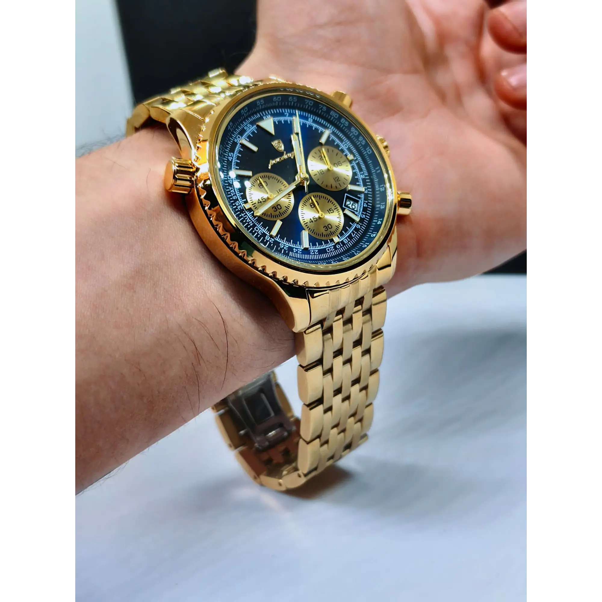 Montre chronographe pour homme en or avec cadran bleu 10