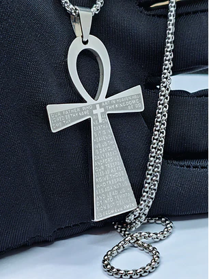 Colar Cruz Ankh em Aço Inoxidável com Oração do Pai Nosso Gravada