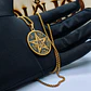 Collier avec médaille tétragramme en acier inoxydable plaqué or – Amulette de protection mystique - vignette 1