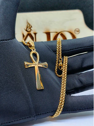 Colar com Pendente Cruz Ankh em Aço Inoxidável Dourado – Chave da Vida Egípci