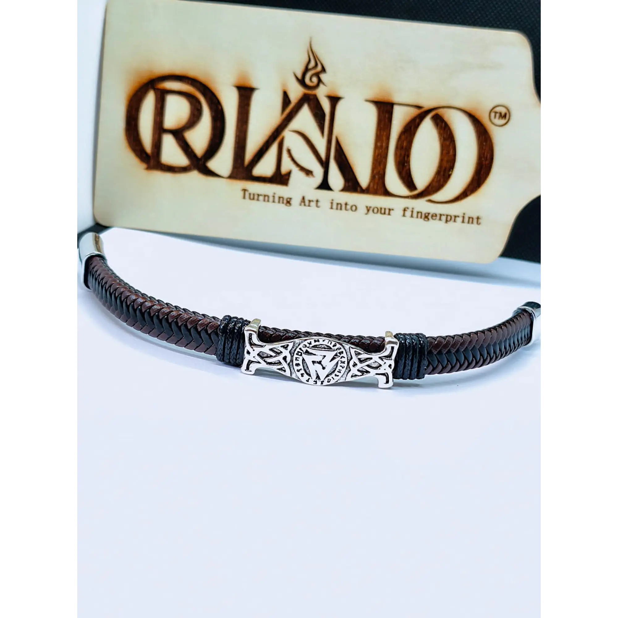 Bracelet pour homme en cuir tressé avec symbole viking Valknut et fermoir magnétique 2