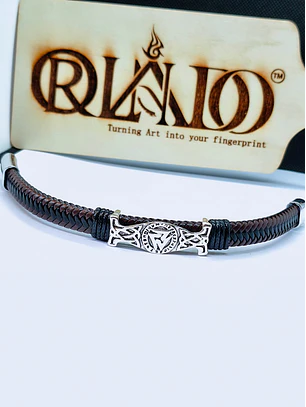 Pulseira Masculina em Pele Trançada com Símbolo Viking Valknut e Fecho Magnético