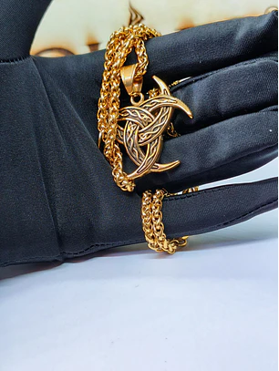 Colar Masculino Viking Triskelion Dourado – Pendente Mitologia Nórdica