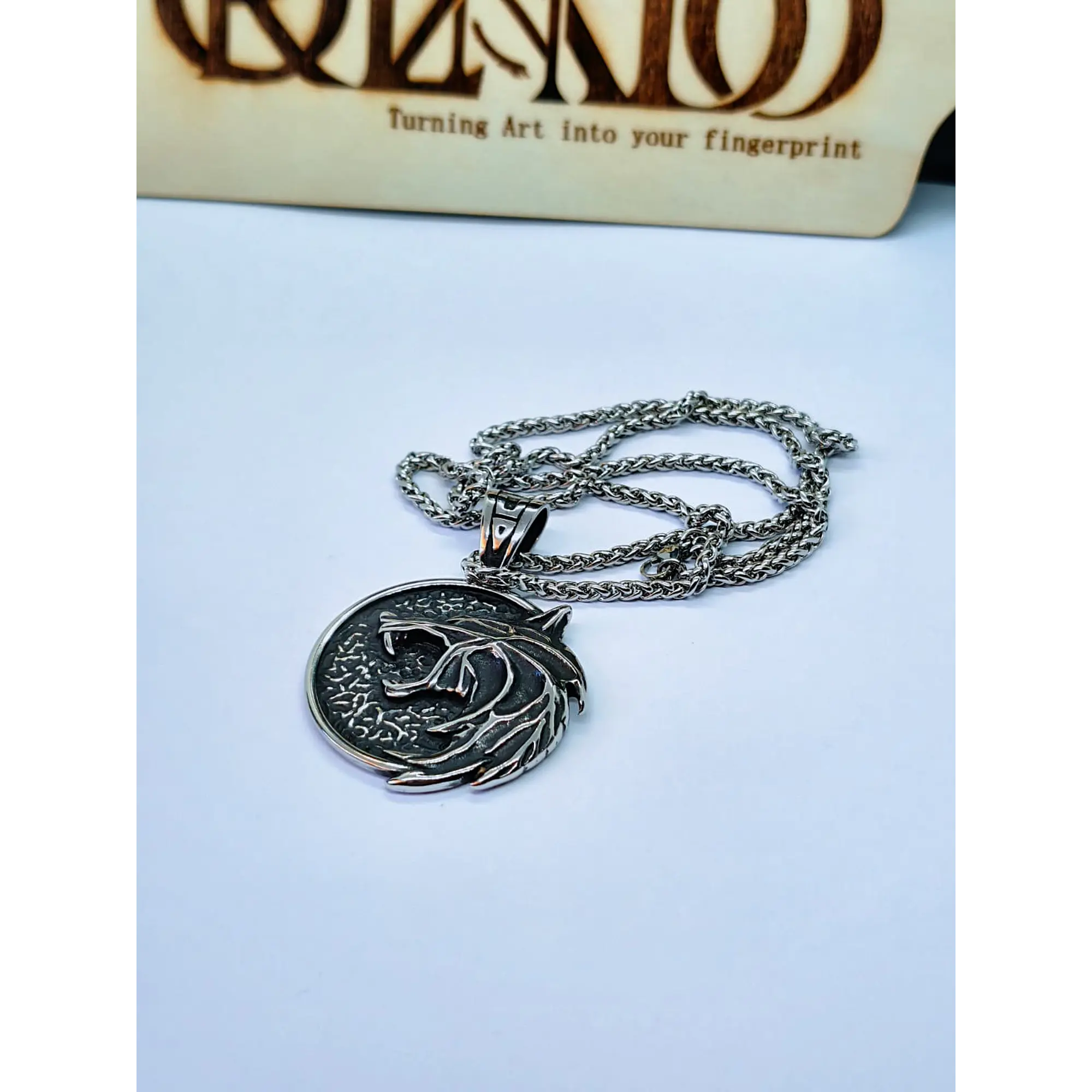 Colar com Medalhão de Lobo em Aço Inoxidável – Estilo The Witcher 7