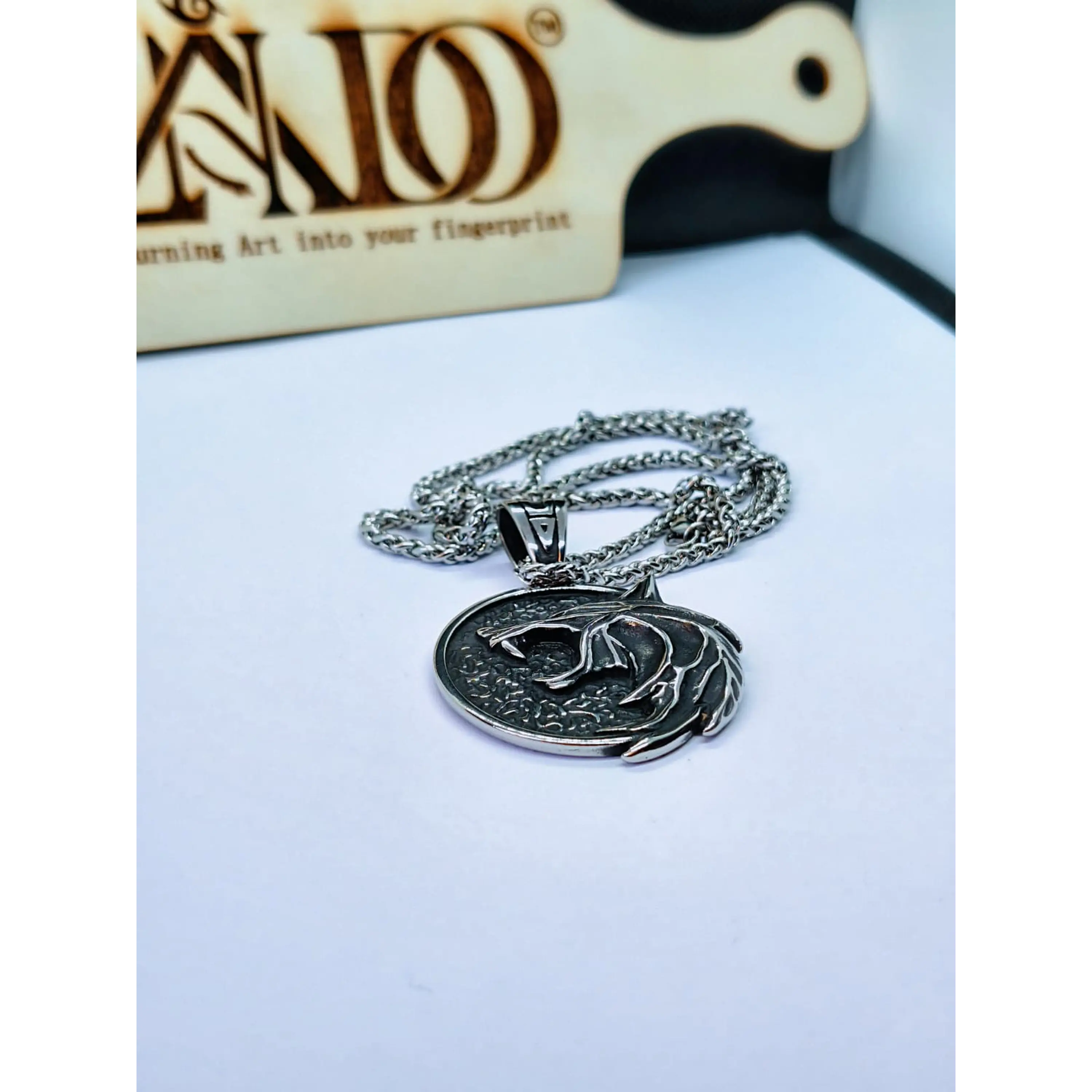 Colar com Medalhão de Lobo em Aço Inoxidável – Estilo The Witcher 8