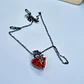 Collier cœur en cristal rouge avec rose noire/argent foncé - vignette 3
