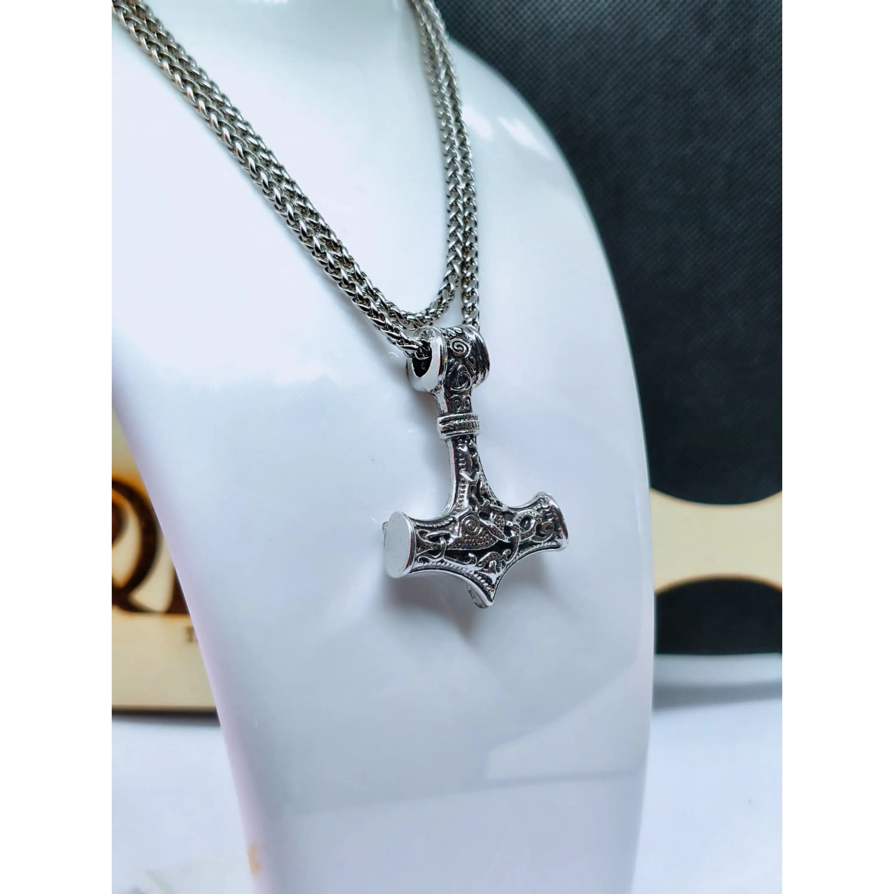 Viking chain with 316L stainless steel pendant - Model 4 4