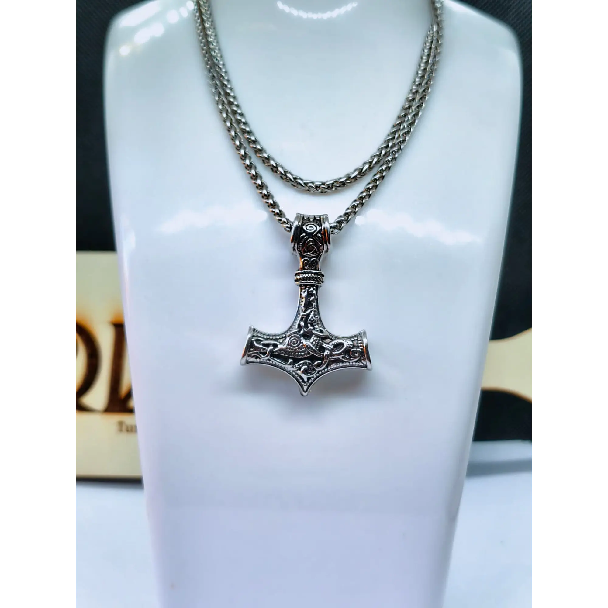 Viking chain with 316L stainless steel pendant - Model 4 7