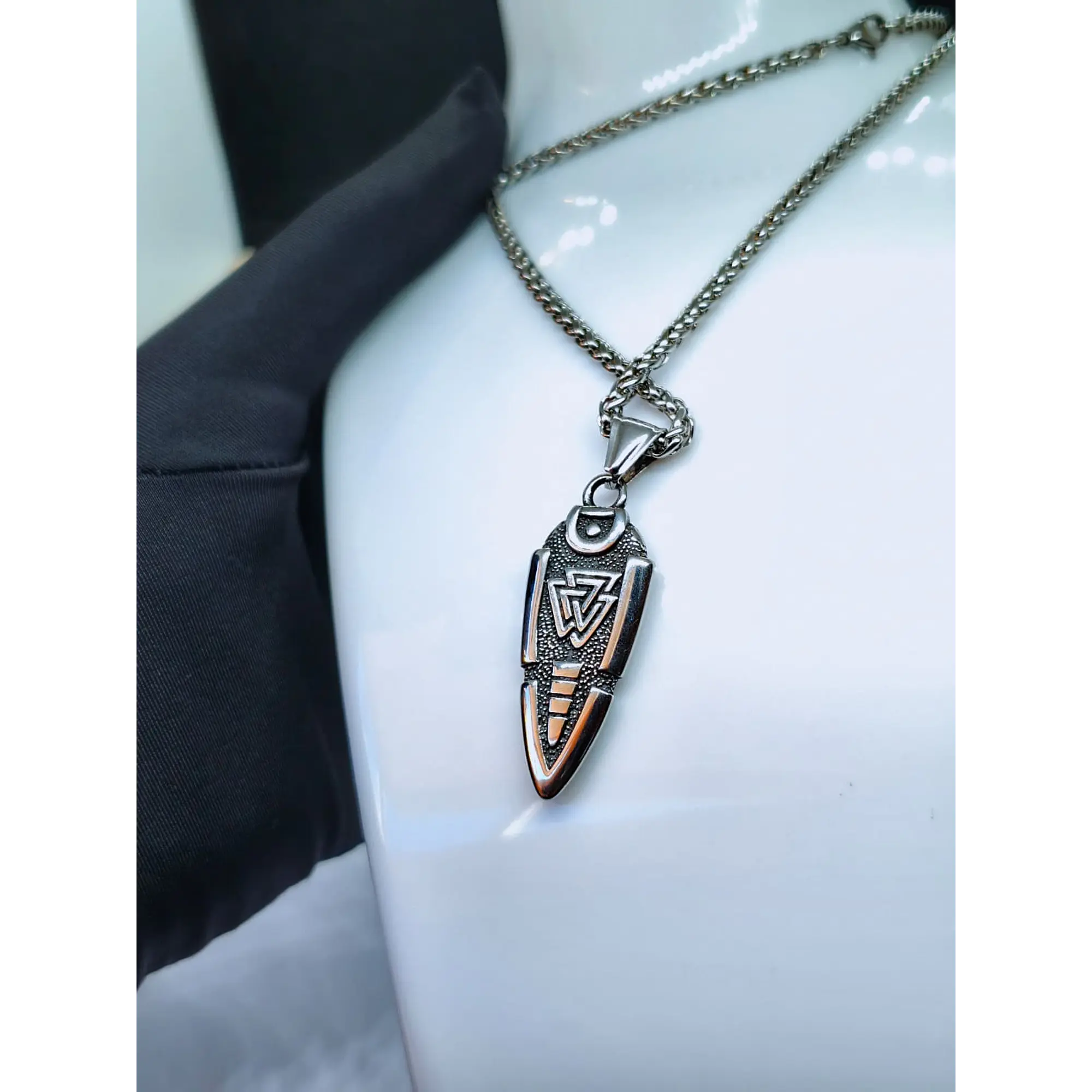 Viking chain with 316L stainless steel pendant - Model 9 9